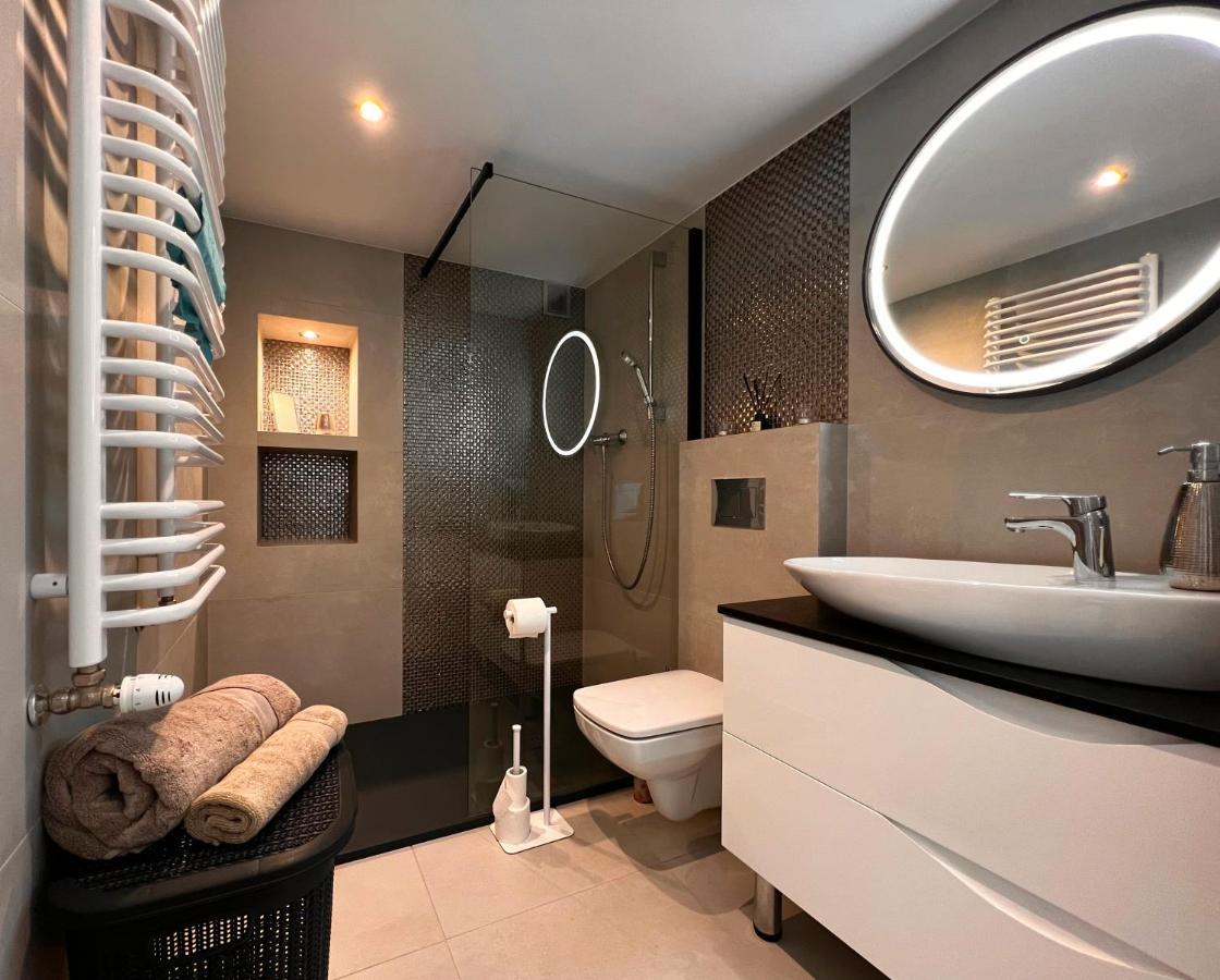 Apartament Calm Przy Rynku Z Klimatyzacja I Parkingiem Κίελτσε Εξωτερικό φωτογραφία